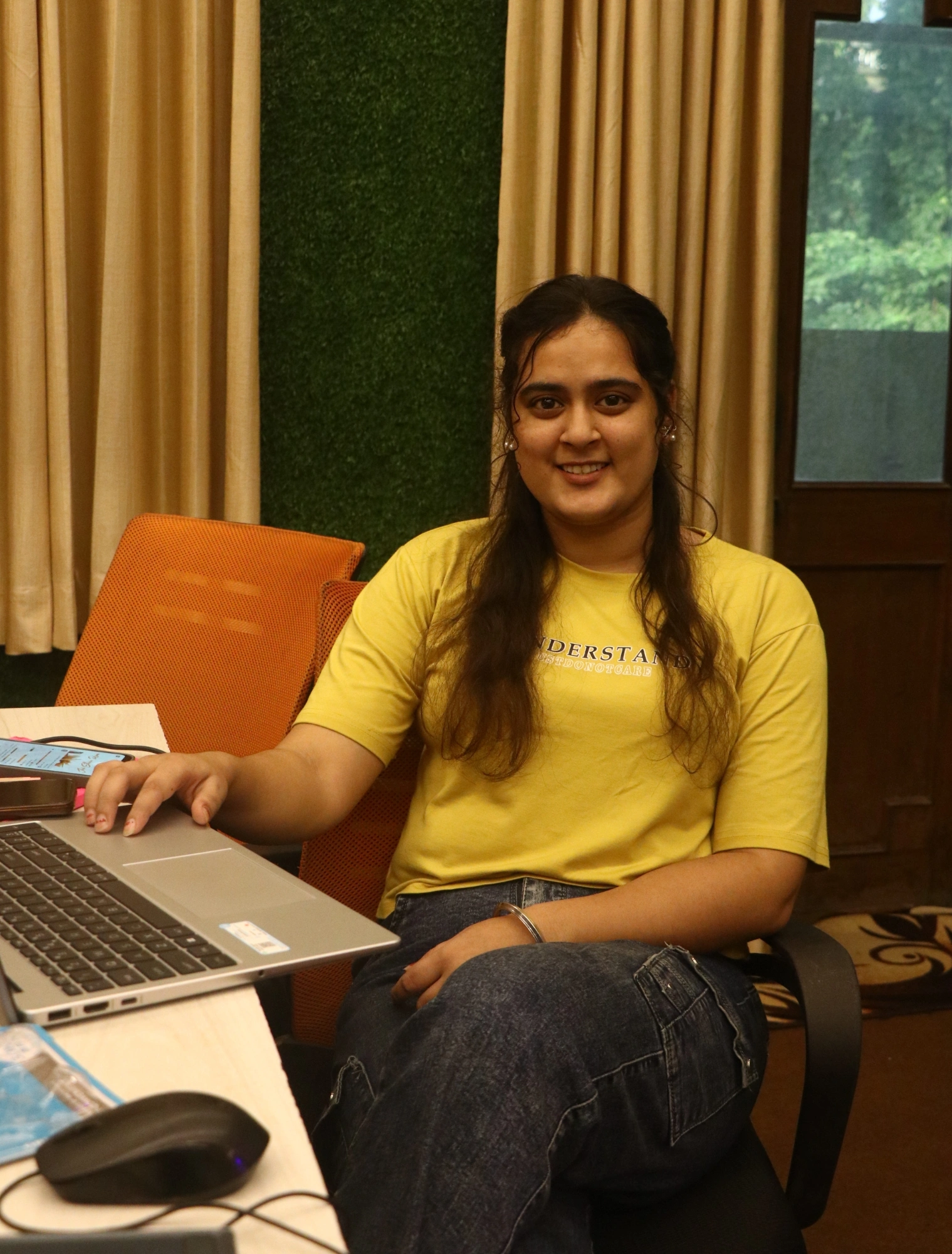 Ayushi Singh working