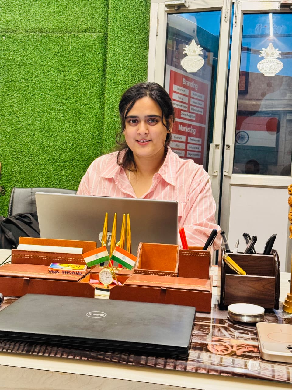 Ayushi Singh - Social Media Manager